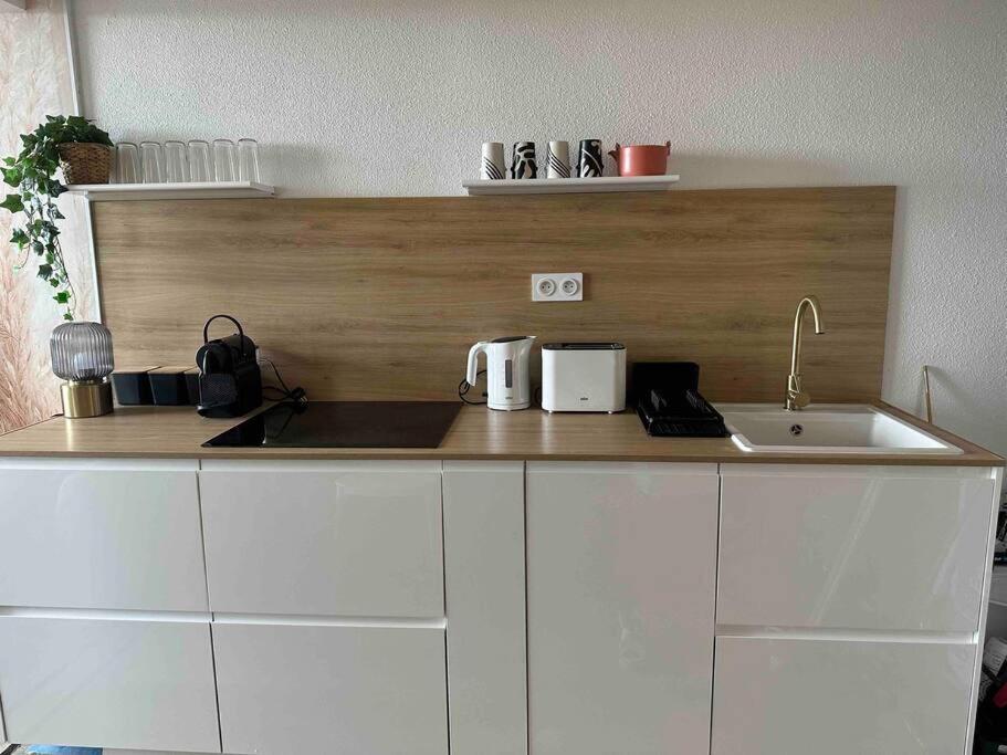 Mon Appart A La Plage, Piscine, Wifi, Tv Frontignan Luaran gambar